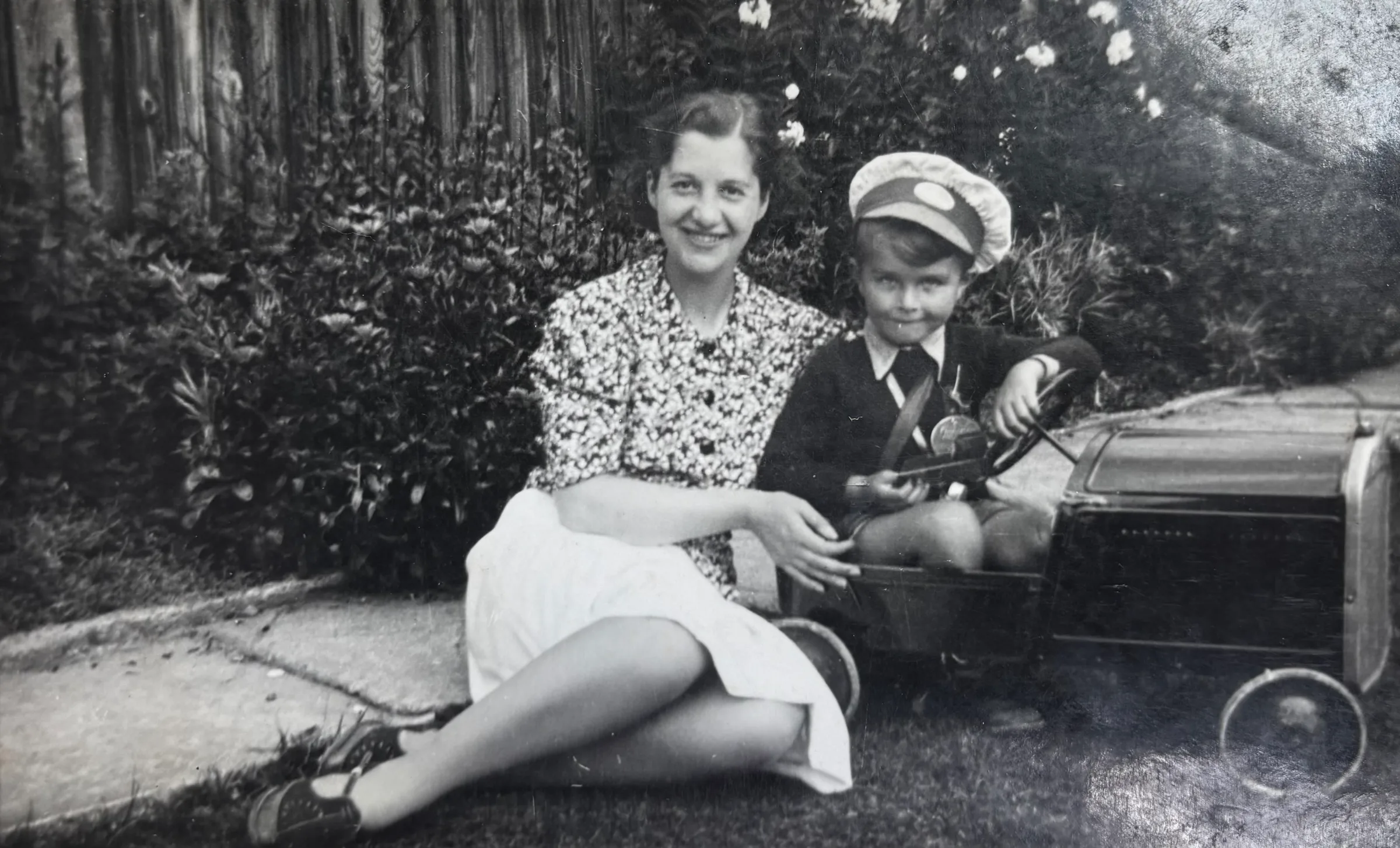 Brian Radcliffe Cary Groome 1935 – 2003, Grace Minnie Leadbetter (b. 1909) — Grace Minnie Leadbetter with her son Brian Radcliffe Cary Groome. Date estimated to be about 1940., About 1940